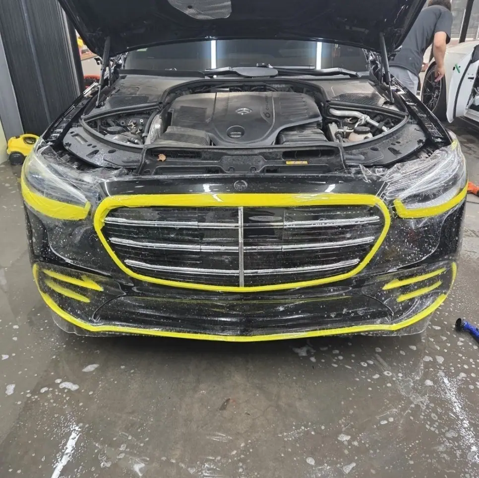 벤츠 S500 전체 PPF 시공 중