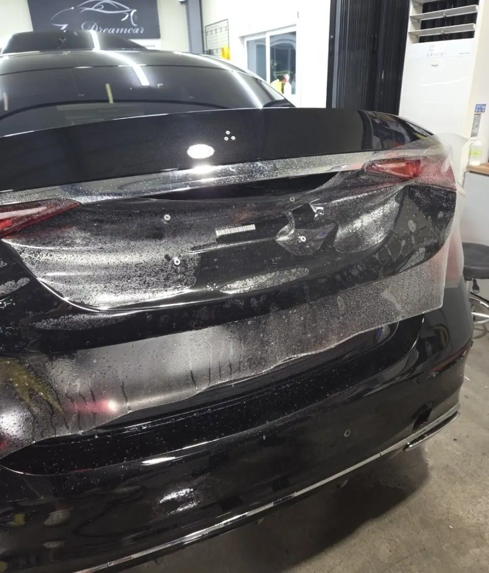 벤츠 S500 전체 PPF 시공 중