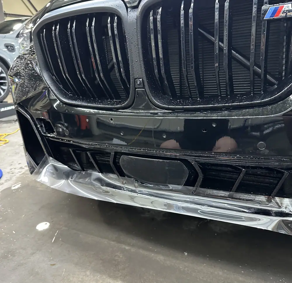 BMW X5 M60i 전체 PPF 시공 중