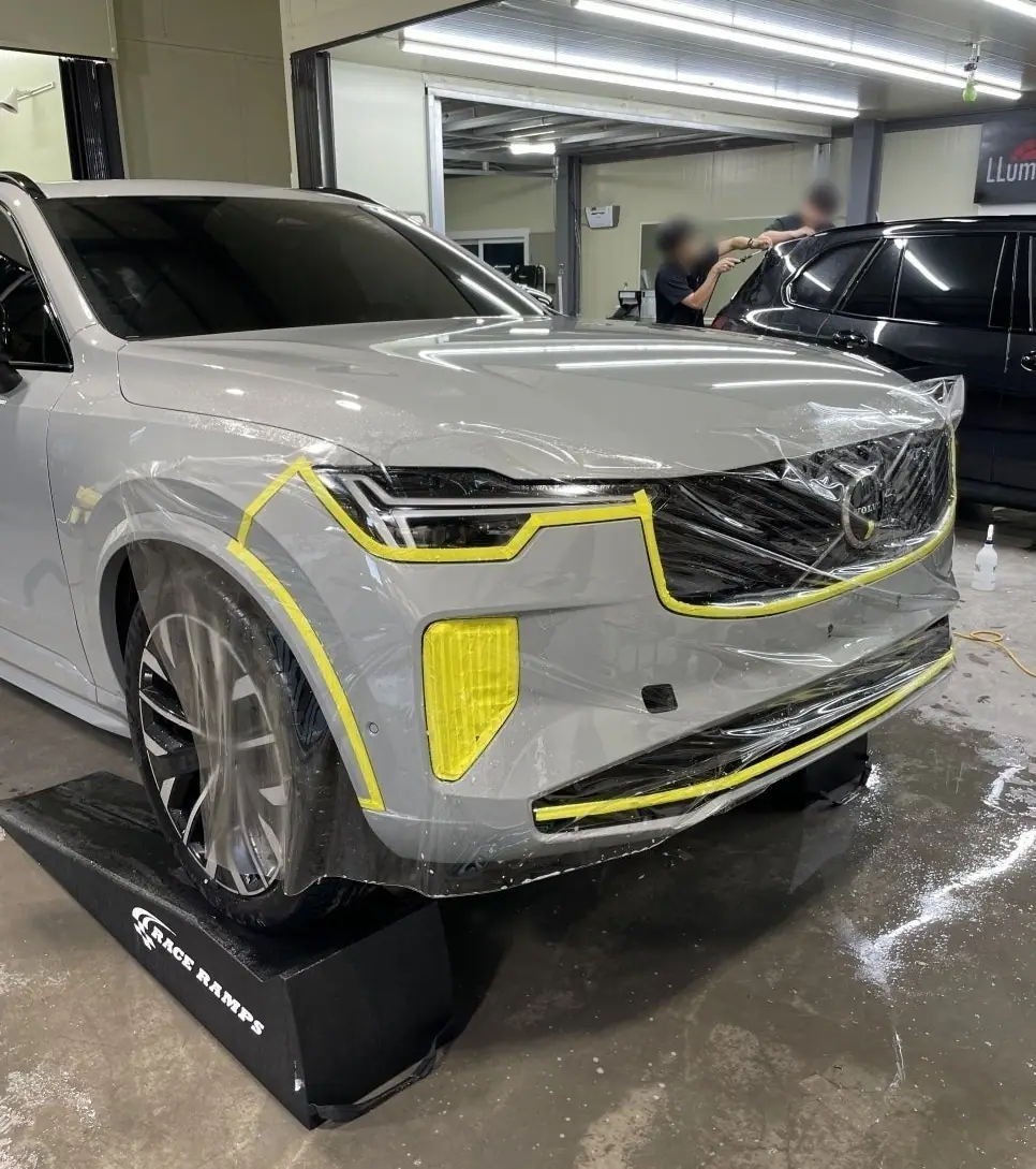 볼보 XC90 T8 전체 PPF 시공 중